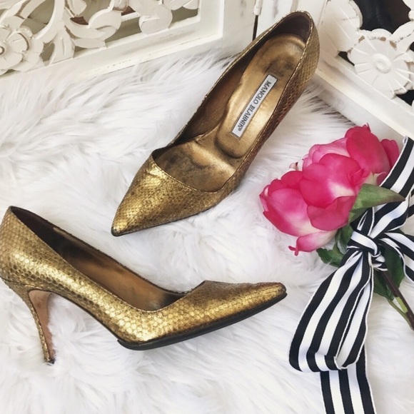 Manolo Blahnik Shoes - Manolo Blahnik Gold Metallic Snakeskin Heels